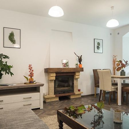 Apartment Schiller 3 Brasov Ngoại thất bức ảnh